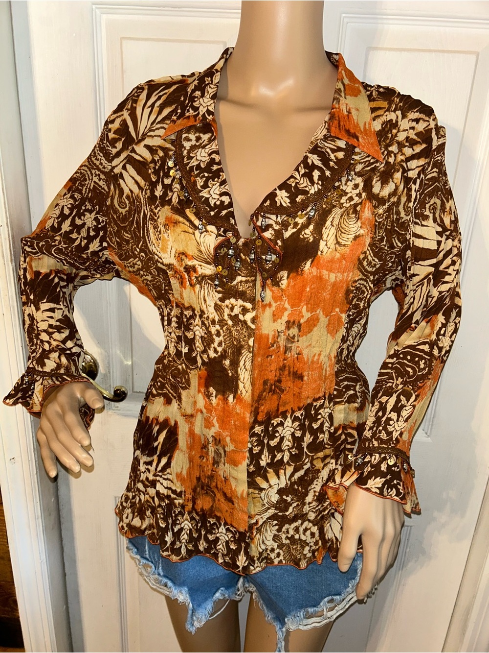 Vintage Women's Brown & Orange Floral Button-Down Shirt